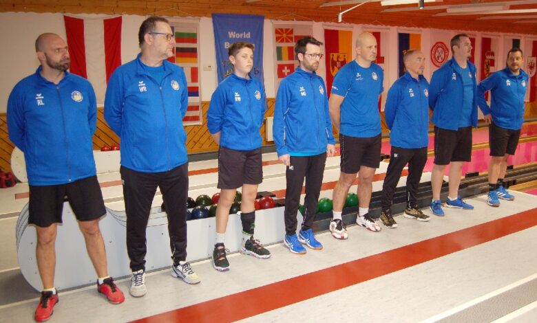 KSK Klagenfurt-Magdalensberg bei der Begrüßung Von links: Roman Leitner, Werner Rössler, Rafael Waldhauser, Martin Oberrauner, Andrej Lahovec, Dominik Konec, Patrick Geier und Mannschaftskapitän Daniel Waldhauser ©KSK Klagenfurt-Magdalensberg