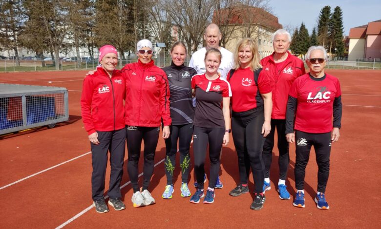 Foto zVg ein Teil des LAC-Geherteams von links: Uli Striednig, Beate Jung-Dräbing, Anja und Marlen Staudacher, Coach Alexander Maier, Elke Frank, Walter Jakobitsch, Viktor Kristan