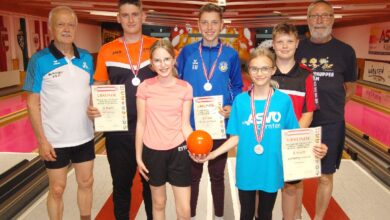 von links: LV Trainer Josef Lamprecht, Sandro Winter (Silber U-19), Lara Geier (U-15), Rafael Waldhauser (Silber U-15), Magdalena Leitner (Silber U-10), David Waldhauser (4. Platz, U-15) und LV Trainer Norbert Leitner © KSK Klagenfurt-Magdalensberg