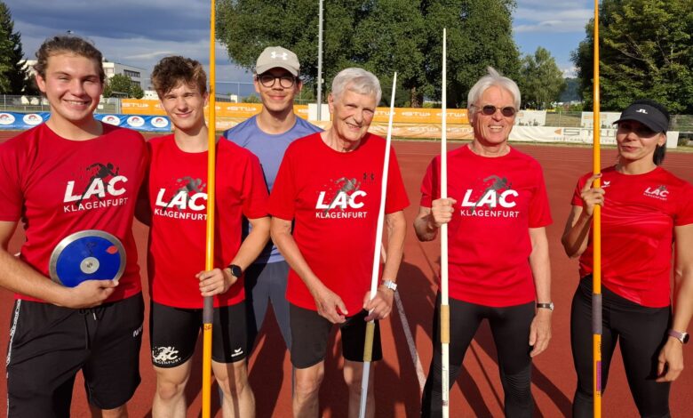 Foto Gasper von links: Lukas Gasper, Matthias Altenberger, Julian Hackl, Gerhard Neweklowsky, Klaus Jeschke, Adaweih Arour