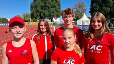 Foto Günther Gasper von links: Matteo Cuoni, Vanessa Stessl, Matthias Altenberger, Maya Repitsch, Julia Novak